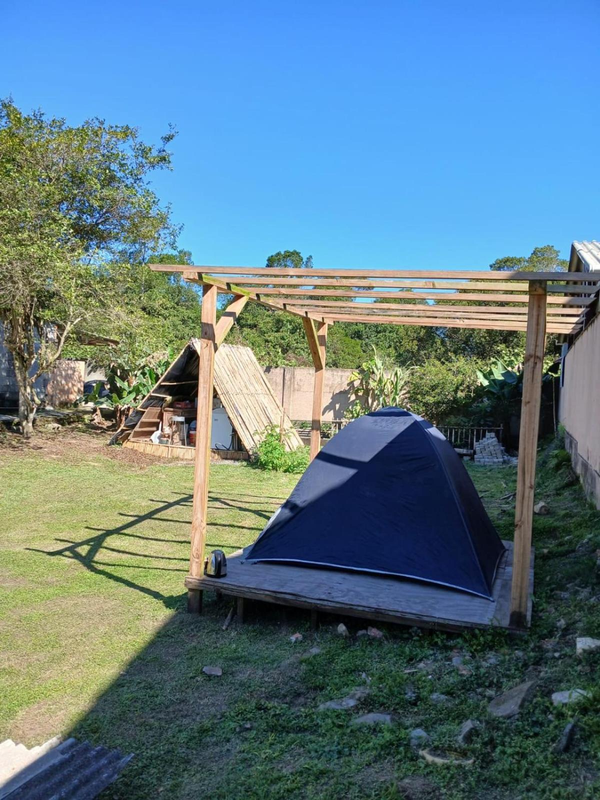 La Casita Casa Familiar Hospedagem E Camping Urbano Navegantes Exterior photo
