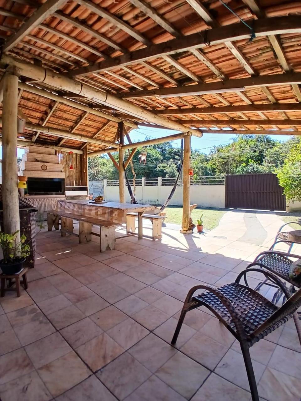 La Casita Casa Familiar Hospedagem E Camping Urbano Navegantes Exterior photo